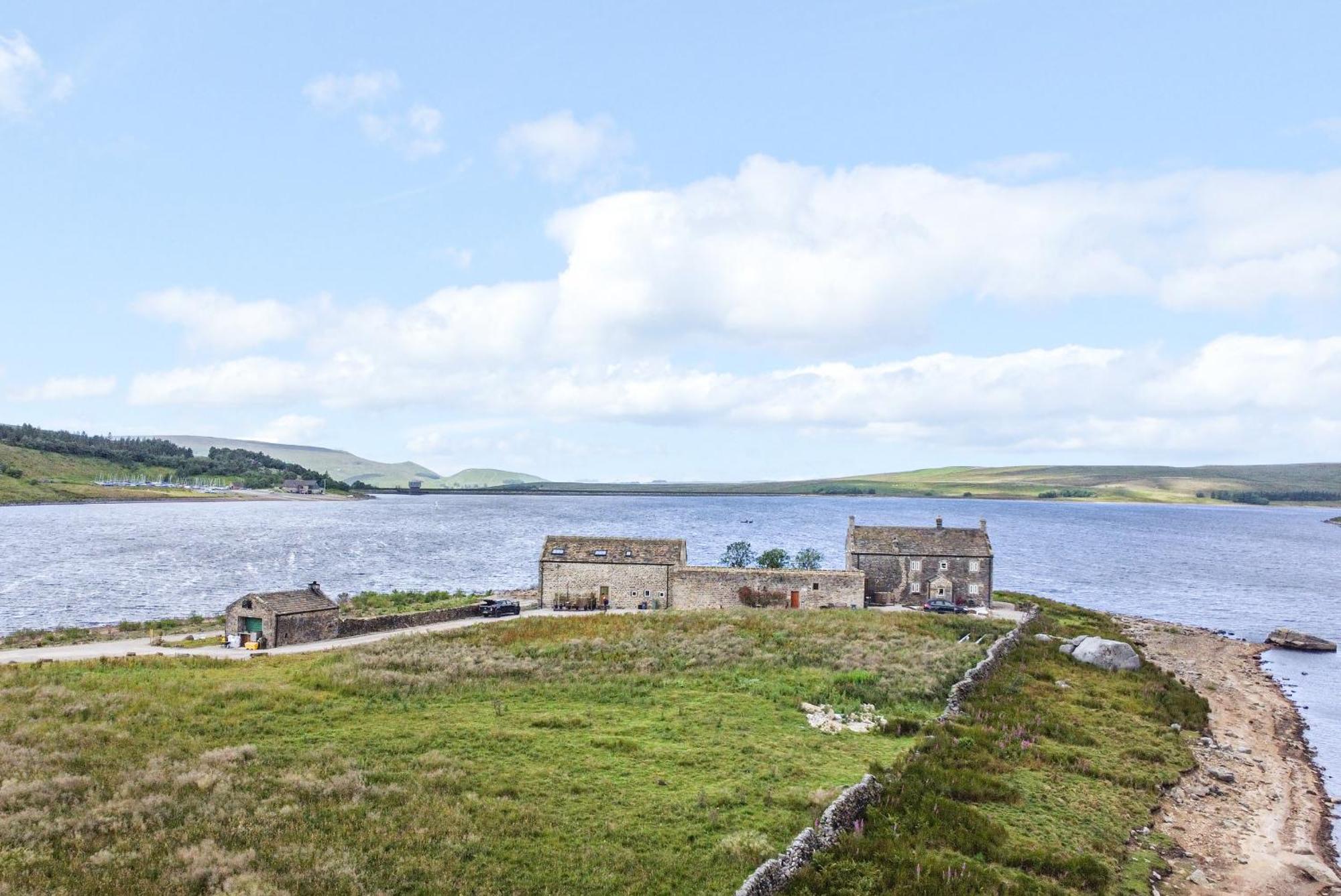 Snave Barn Villa Skipton Exterior photo